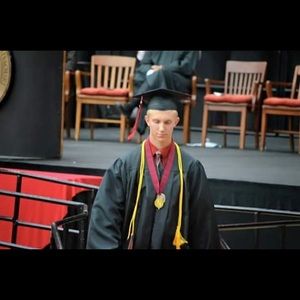 Meet your Posher, Justin